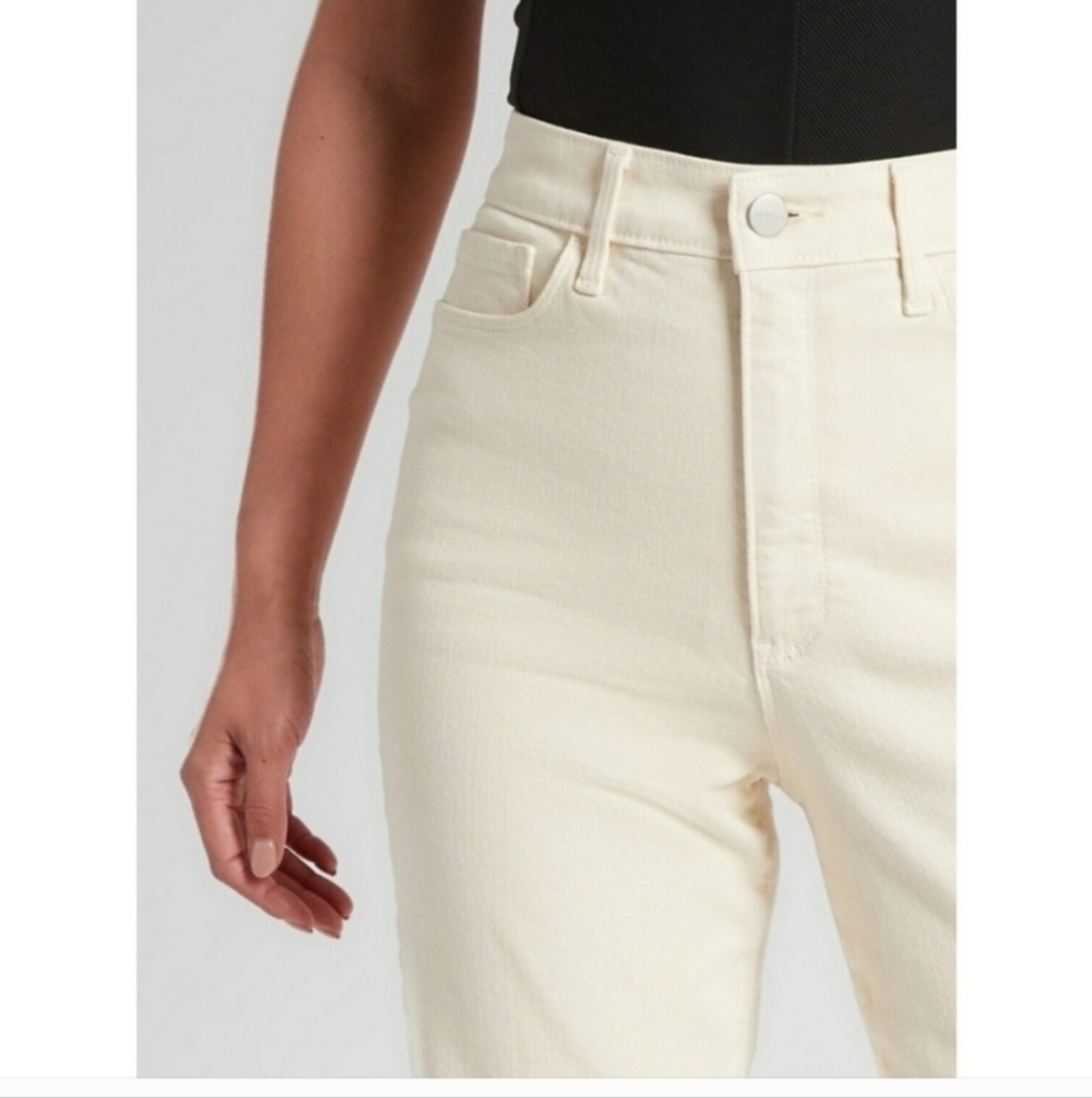 ATHLETA Flex Straight Ankle Jean In Bone. Size 4 - Picture 4 of 12